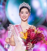 Thiếu úy QNCN Trần Ngọc Châu Anh: Tỏa sáng trên đấu trường nhan sắc Việt